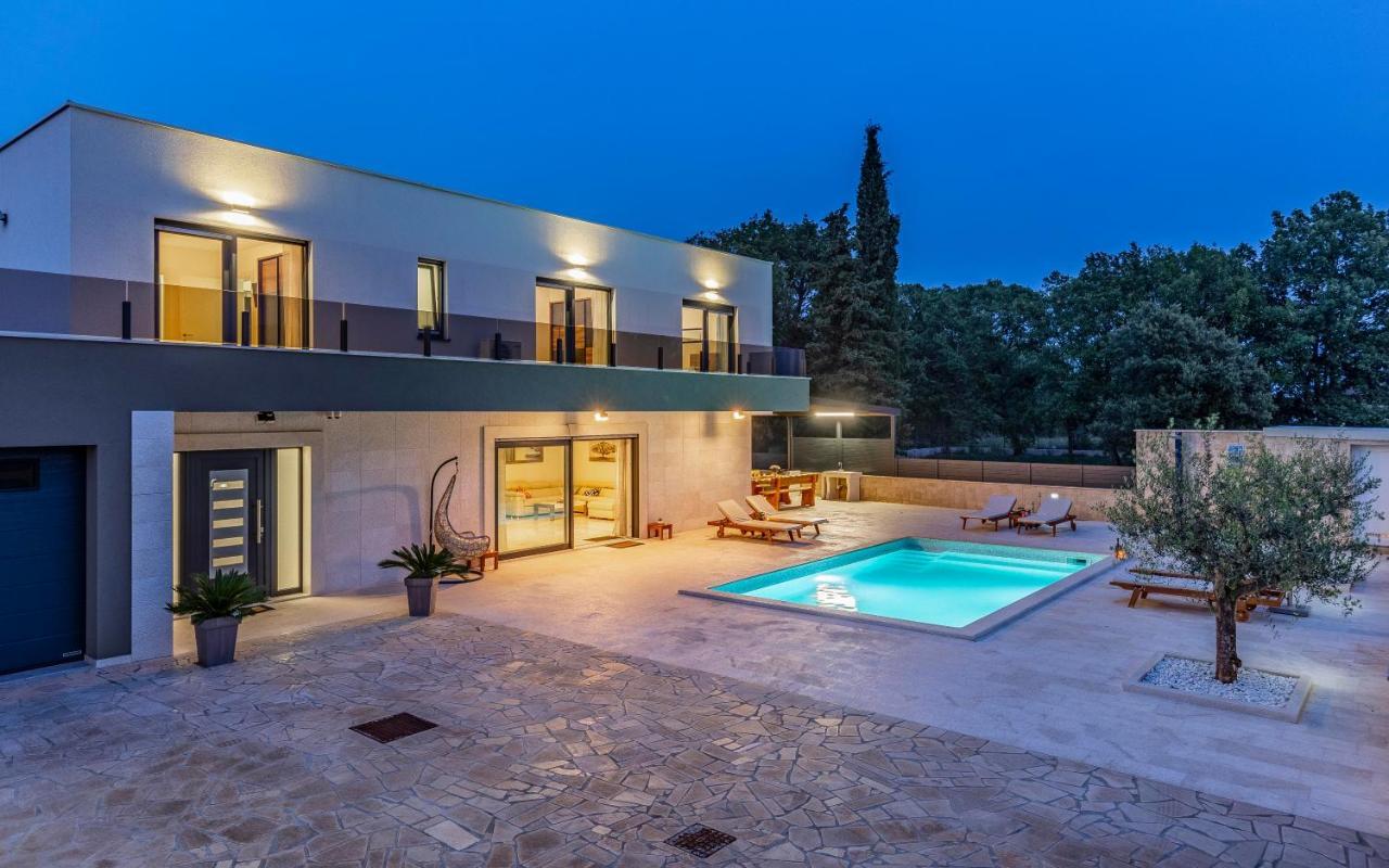 Istriensonne 0005 - Villa Maristra Mit Pool Šišan Exterior foto